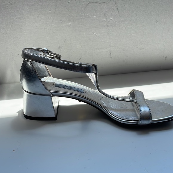 Prada silver block heel Sandals / heels - Picture 6 of 8